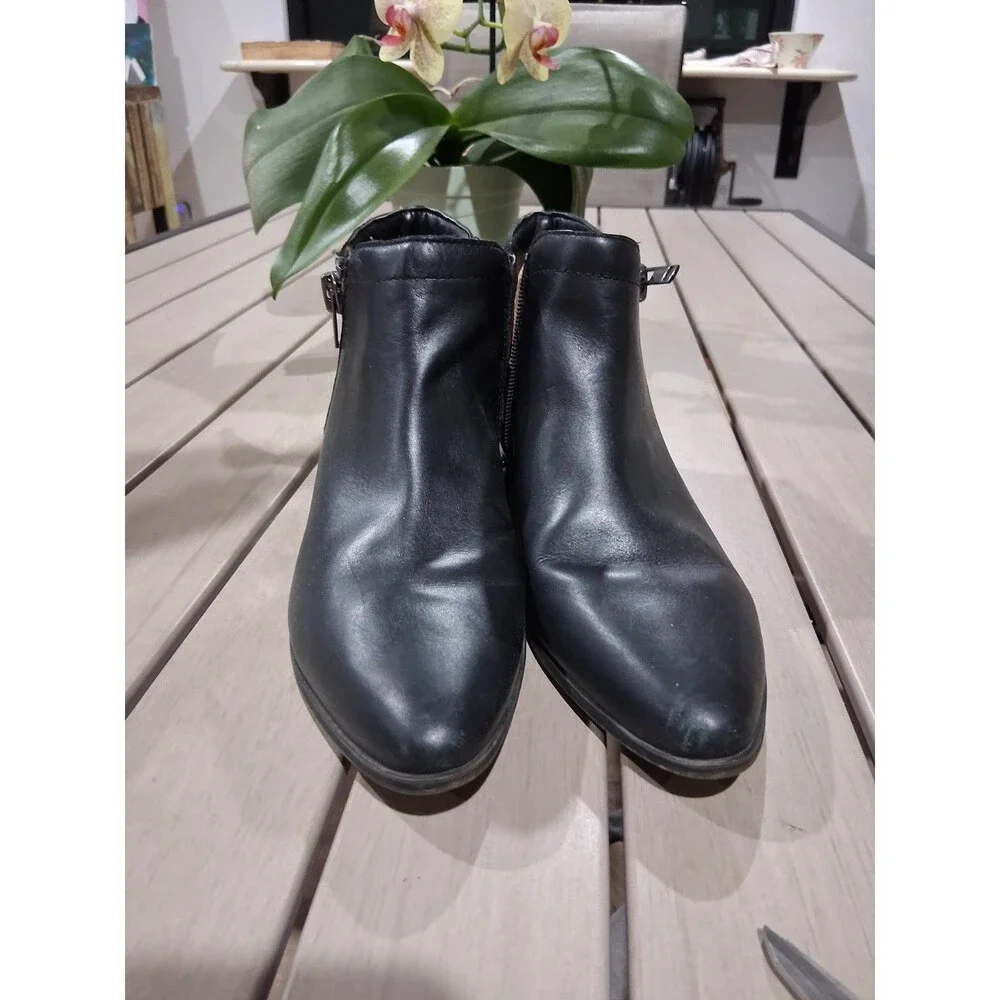 Naturalizer Blair Leather ankle booties, pointed toe Size 8 SB 6
